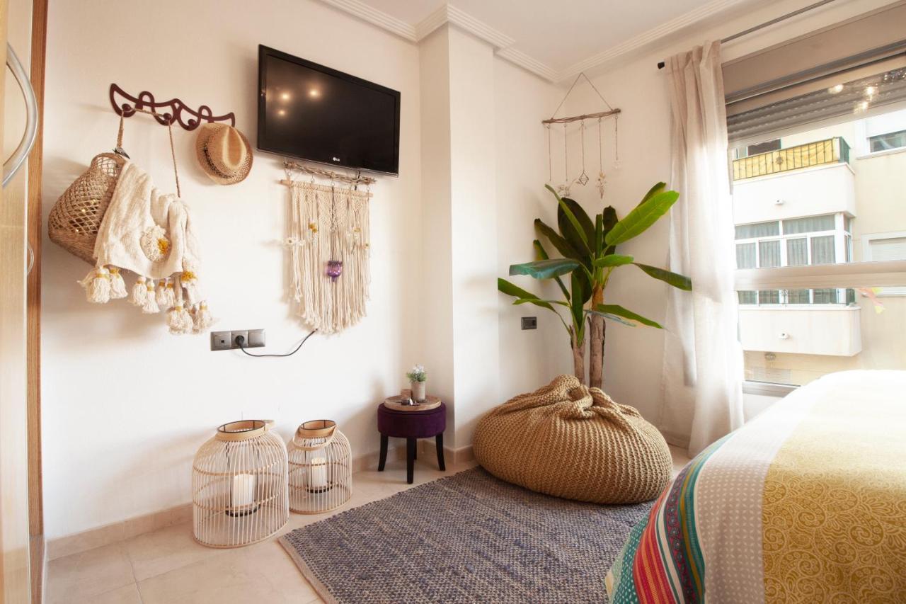 El Apartamento De Maria Jose Apartment Торевиеха Екстериор снимка