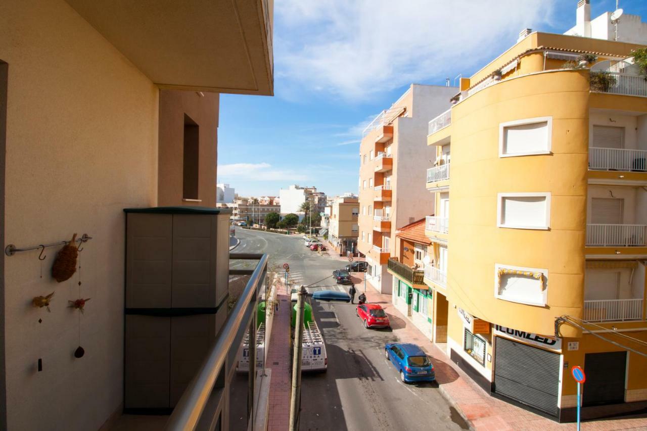El Apartamento De Maria Jose Apartment Торевиеха Екстериор снимка